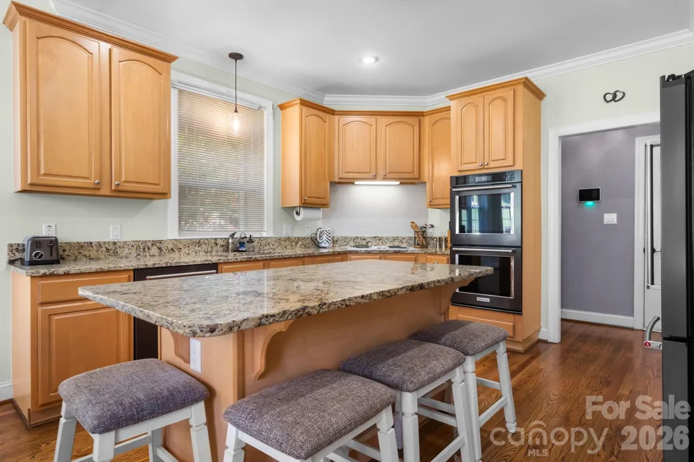 1025 Shore Drive Hickory, NC 28601