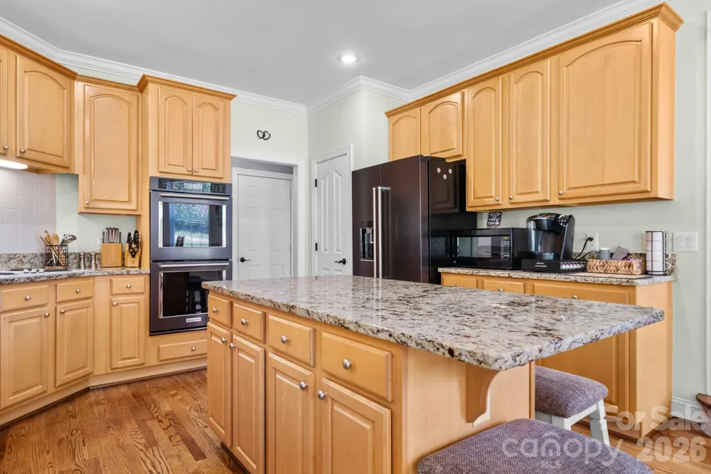1025 Shore Drive Hickory, NC 28601