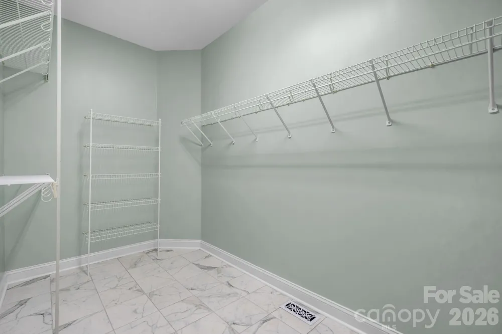 1025 Shore Drive Hickory, NC 28601