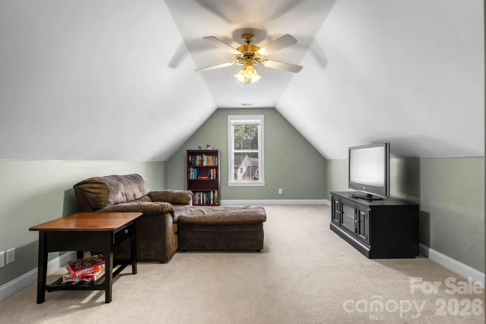 1025 Shore Drive Hickory, NC 28601