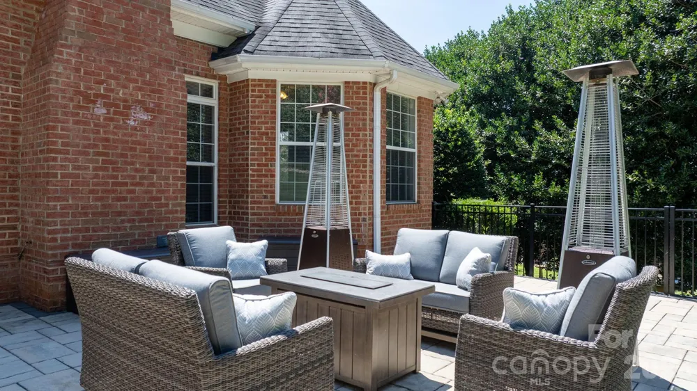 1025 Shore Drive Hickory, NC 28601