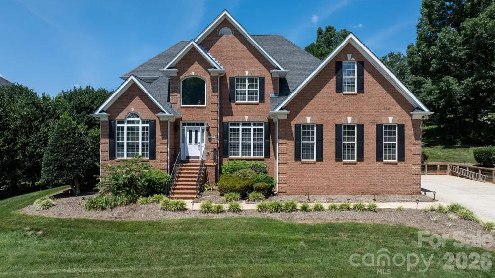 1025 Shore Drive Hickory, NC 28601