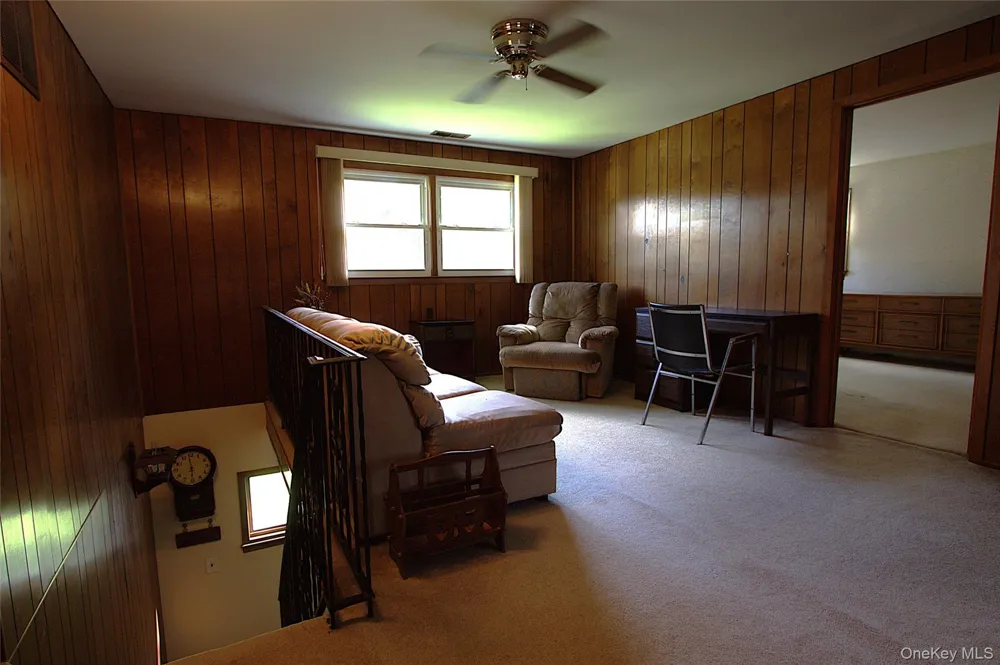 46 Margaret Drive E Plainview, NY 11803