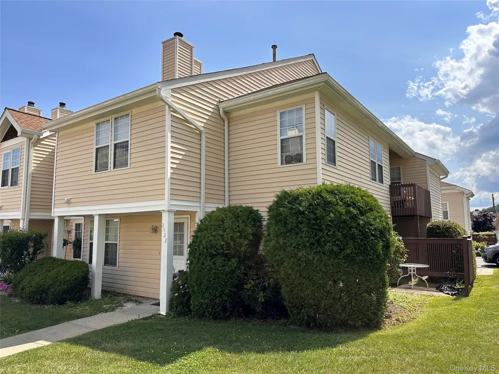 2522 Whispering Hills Chester, NY 10918