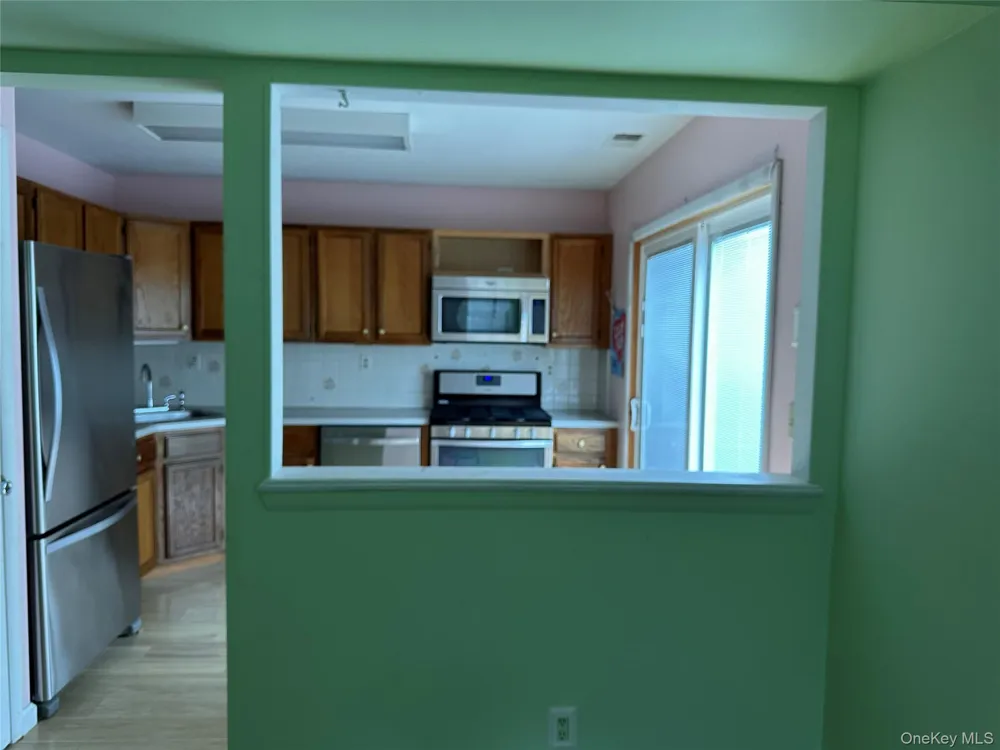 2522 Whispering Hills Chester, NY 10918