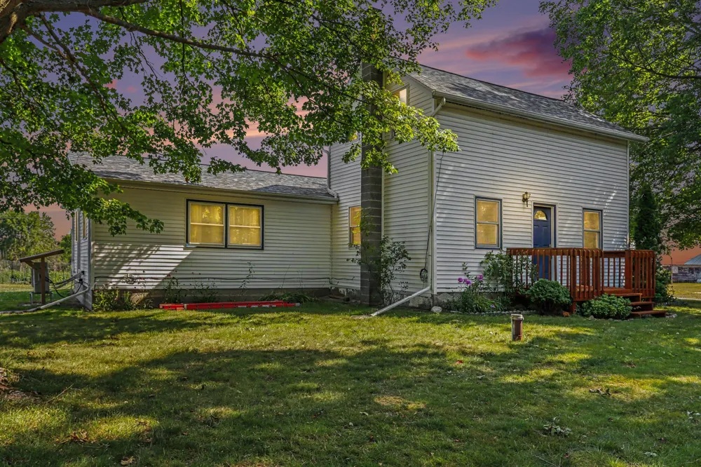 9948 W X Y AVENUE Schoolcraft, MI 49087
