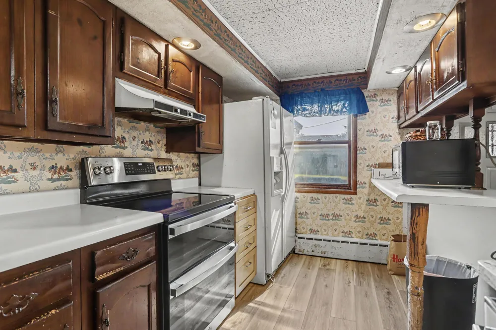 9948 W X Y AVENUE Schoolcraft, MI 49087