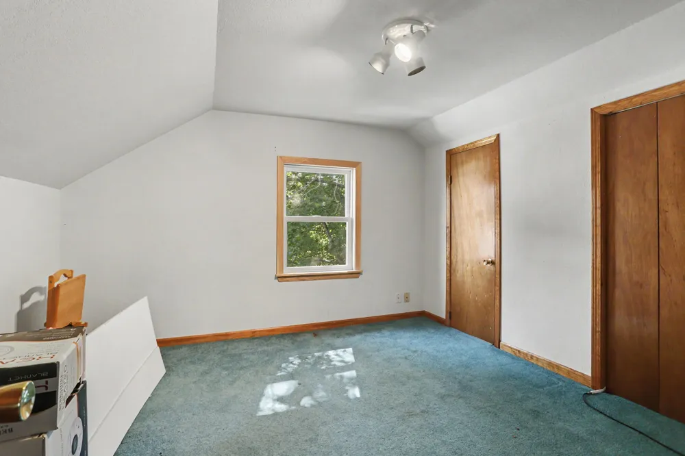 9948 W X Y AVENUE Schoolcraft, MI 49087