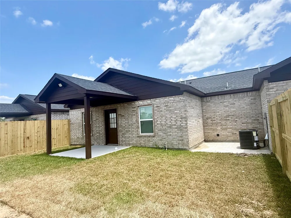 9508 Quaker Court Rosharon, TX 77583