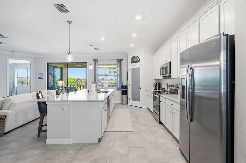 10821 TARFLOWER DRIVE #202 Venice, FL 34293