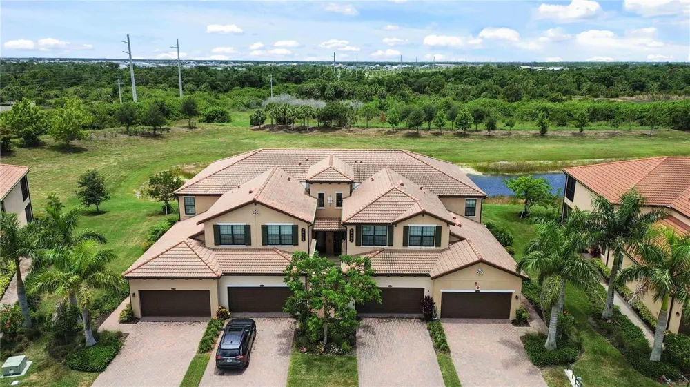 10821 TARFLOWER DRIVE #202 Venice, FL 34293