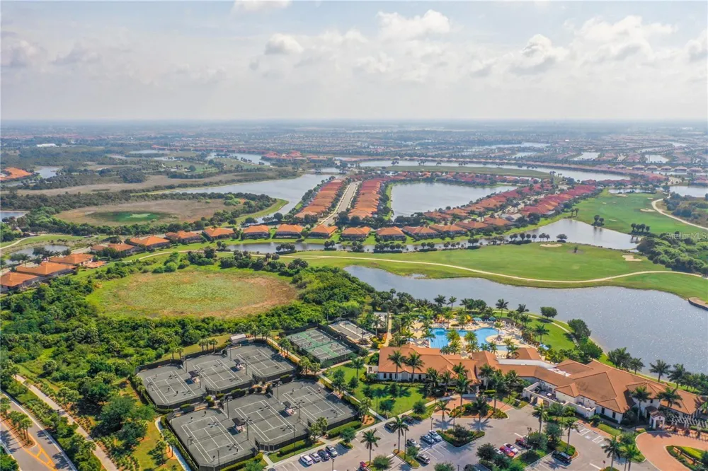 10821 TARFLOWER DRIVE #202 Venice, FL 34293