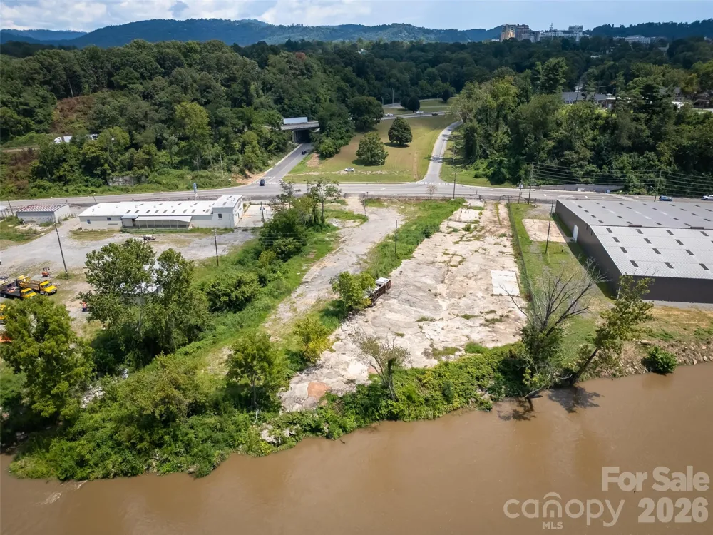 458 Riverside Drive Asheville, NC 28801