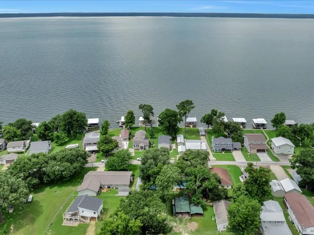 683 Water View Drive Livingston, TX 77351