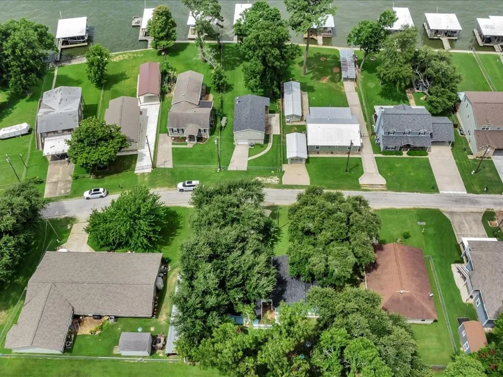 683 Water View Drive Livingston, TX 77351