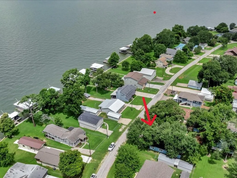 683 Water View Drive Livingston, TX 77351