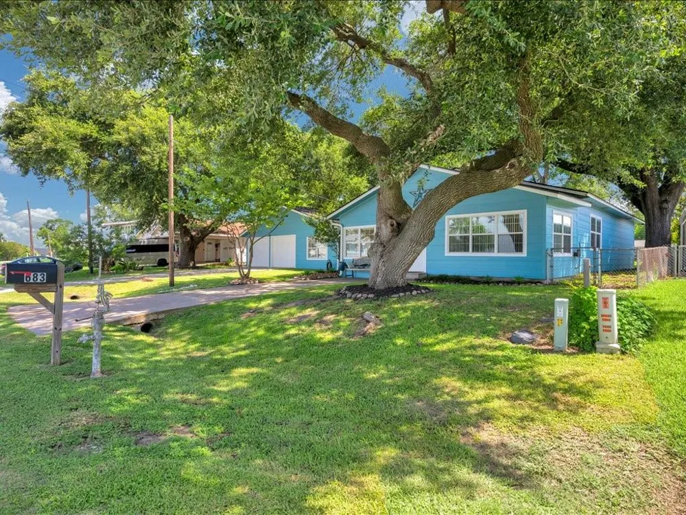 683 Water View Drive Livingston, TX 77351