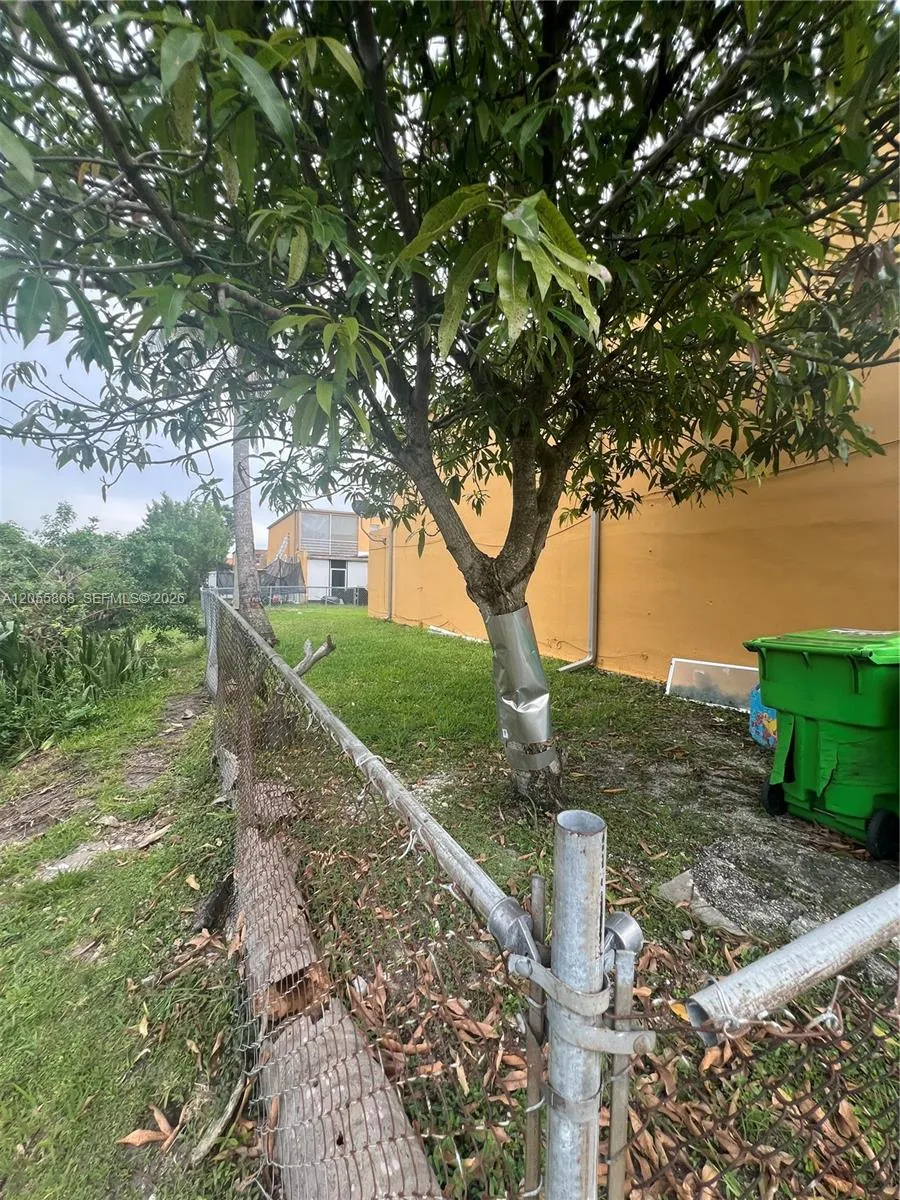 5950 NW 29th Pl #109 Sunrise, FL 33313