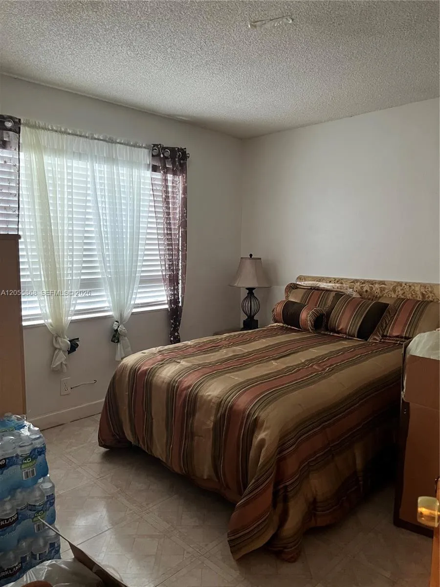 5950 NW 29th Pl #109 Sunrise, FL 33313