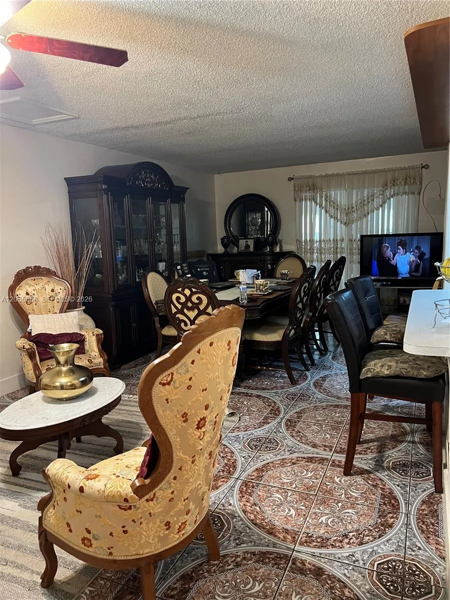 5950 NW 29th Pl #109 Sunrise, FL 33313