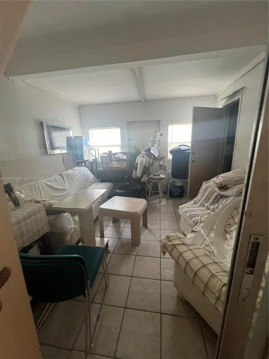 5950 NW 29th Pl #109 Sunrise, FL 33313