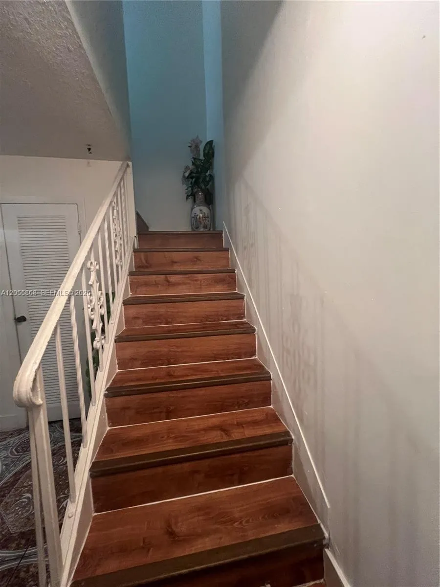 5950 NW 29th Pl #109 Sunrise, FL 33313