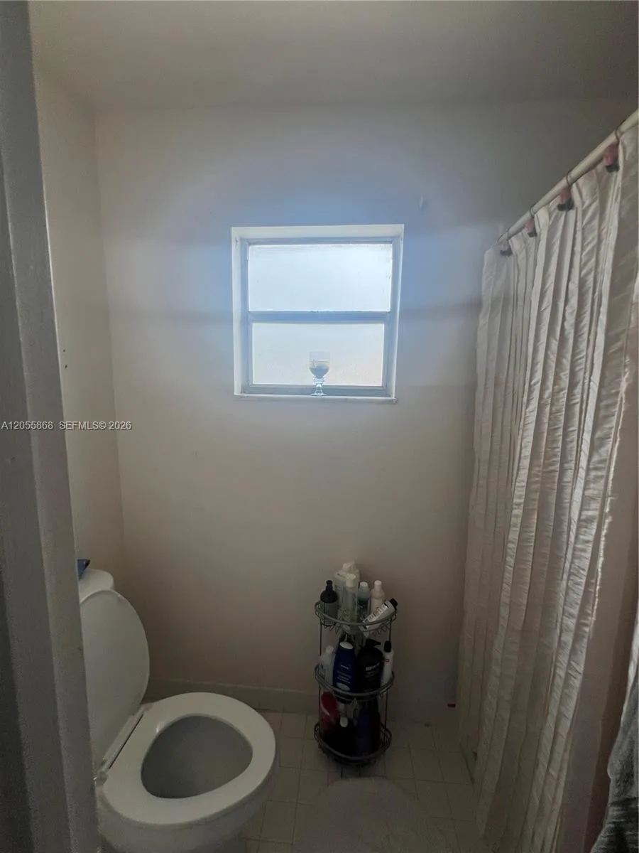 5950 NW 29th Pl #109 Sunrise, FL 33313