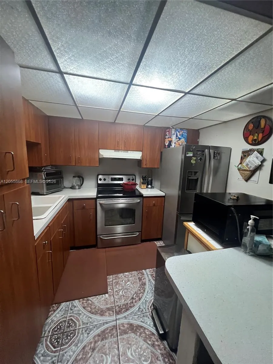 5950 NW 29th Pl #109 Sunrise, FL 33313