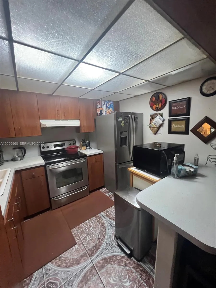 5950 NW 29th Pl #109 Sunrise, FL 33313