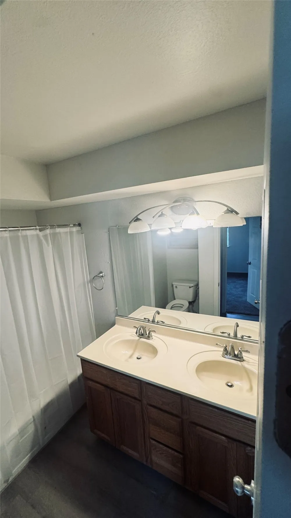 2207 E 66th Place #602 Tulsa, OK 74136