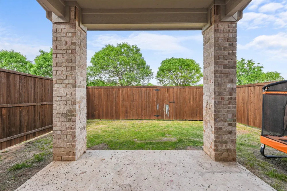 5628 Niagara The Colony, TX 75056