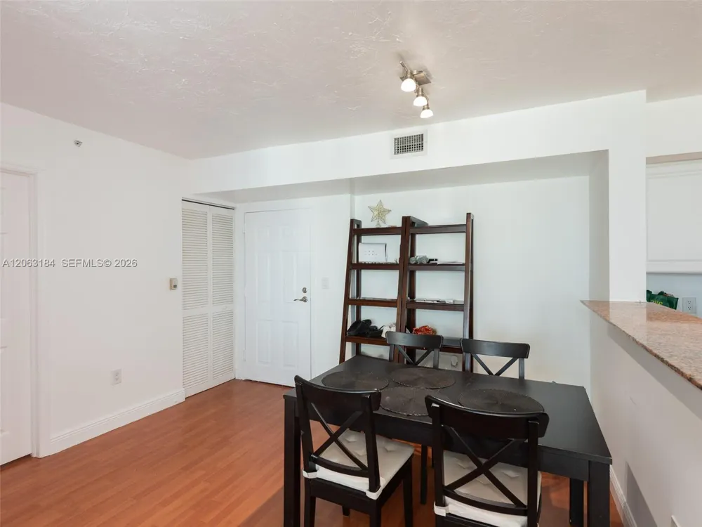 1155 Brickell Bay Dr #3403 Miami, FL 33131