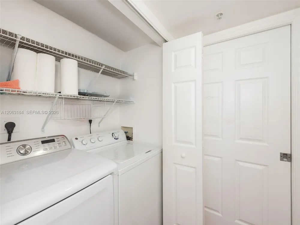 1155 Brickell Bay Dr #3403 Miami, FL 33131