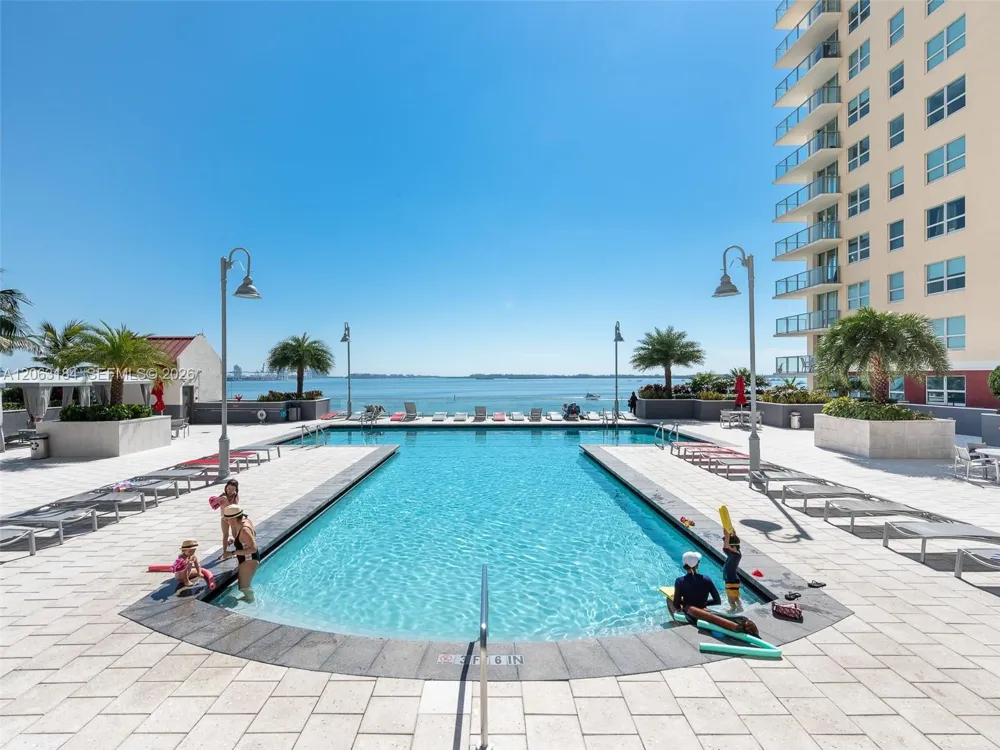 1155 Brickell Bay Dr #3403 Miami, FL 33131