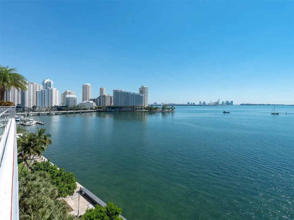 1155 Brickell Bay Dr #3403 Miami, FL 33131
