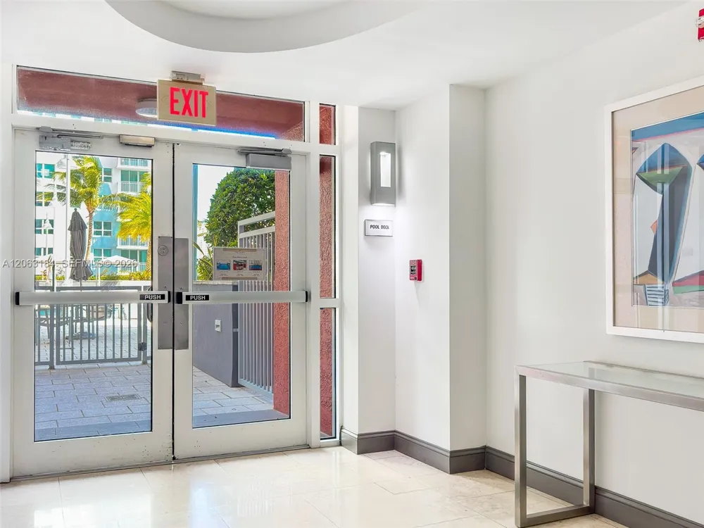 1155 Brickell Bay Dr #3403 Miami, FL 33131