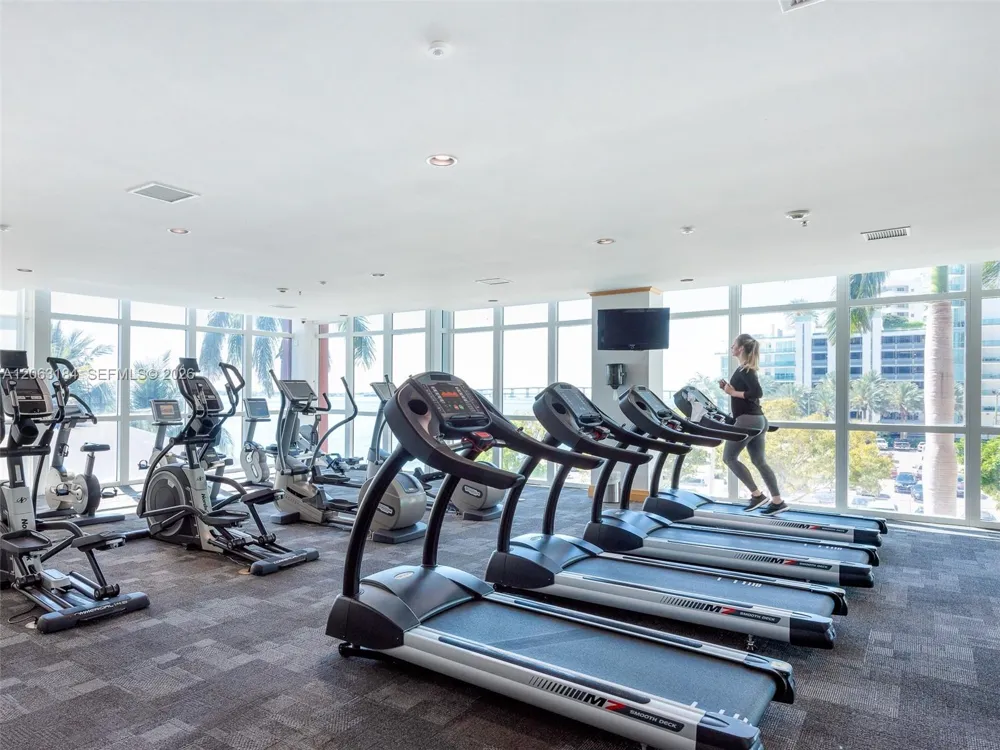1155 Brickell Bay Dr #3403 Miami, FL 33131