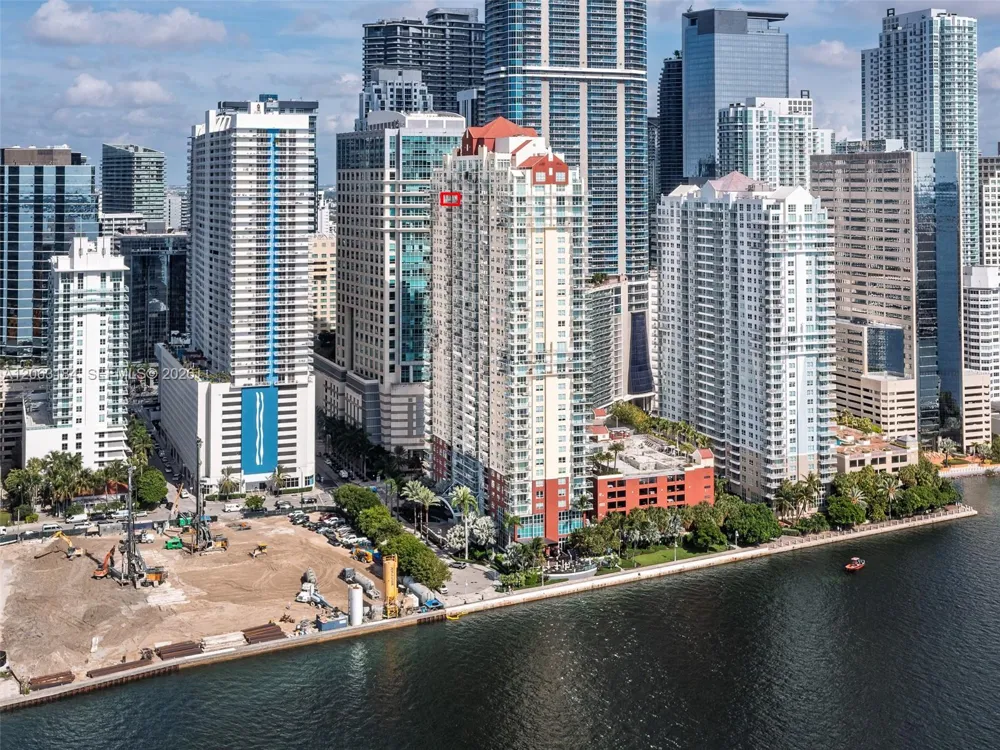1155 Brickell Bay Dr #3403 Miami, FL 33131