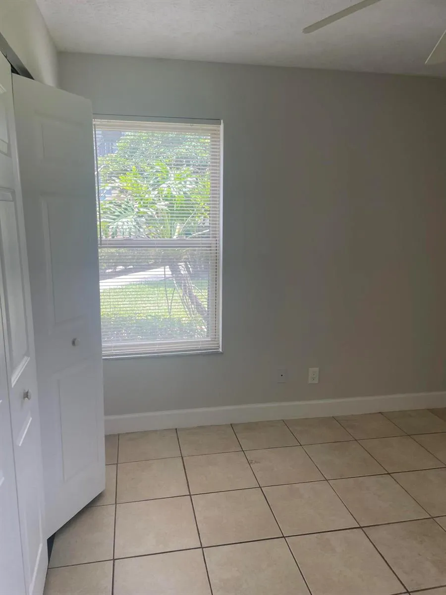 6537 SE FEDERAL HWY 102 Highway SE #102 Stuart, FL 34994