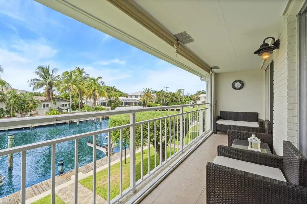 68 YACHT CLUB DRIVE #20 North Palm Beach, FL 33408