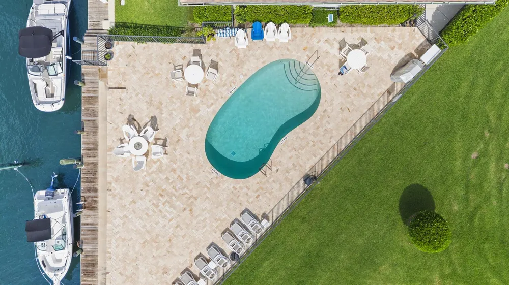 68 YACHT CLUB DRIVE #20 North Palm Beach, FL 33408