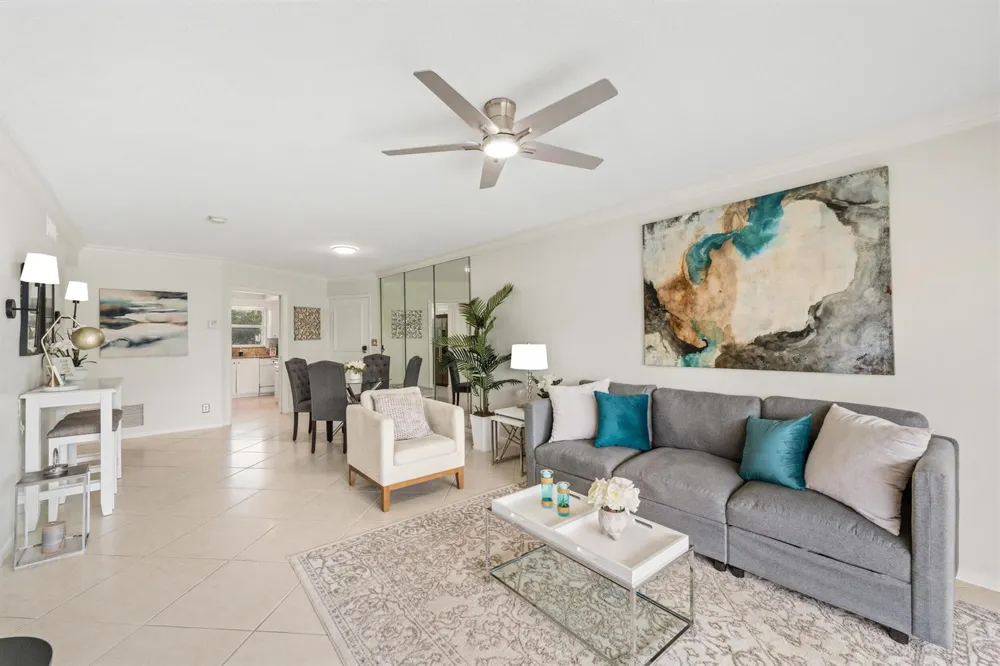 68 YACHT CLUB DRIVE #20 North Palm Beach, FL 33408