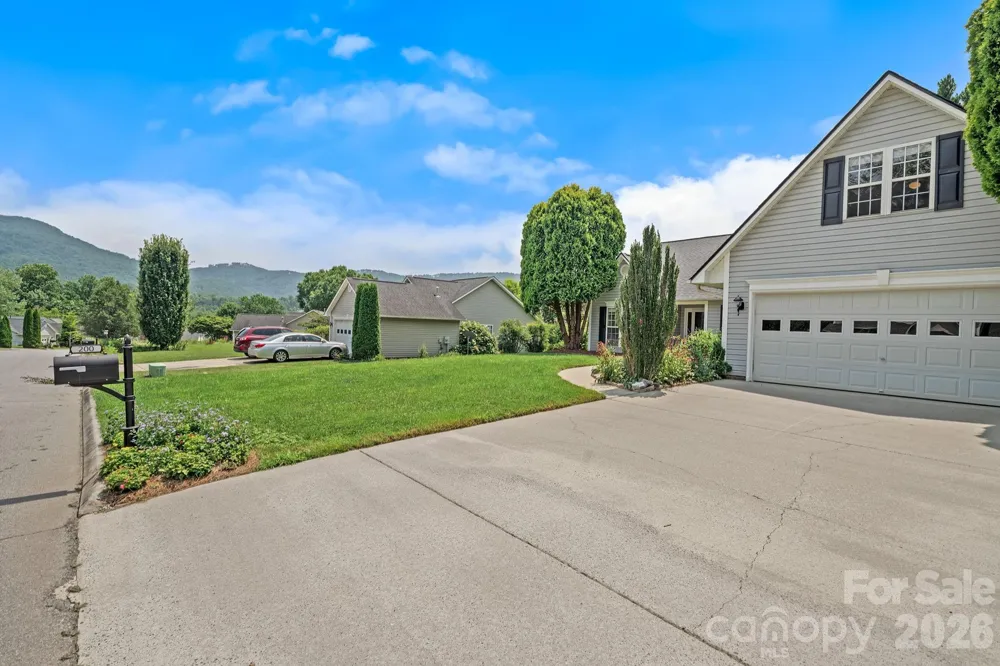 200 Planters Creek Road Fletcher, NC 28732