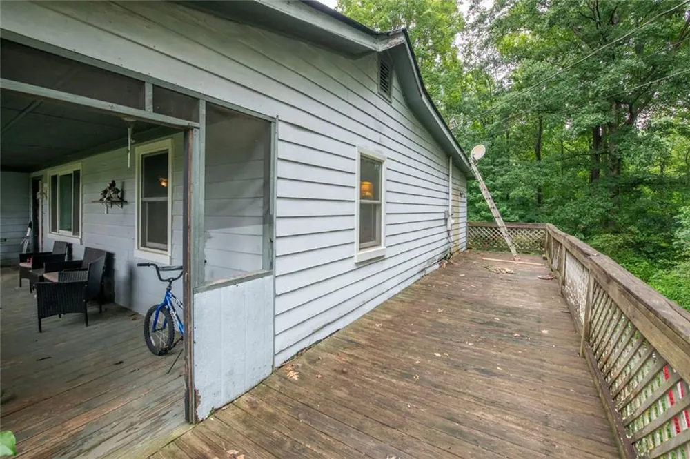 136 White Rose Lane Temple, GA 30179