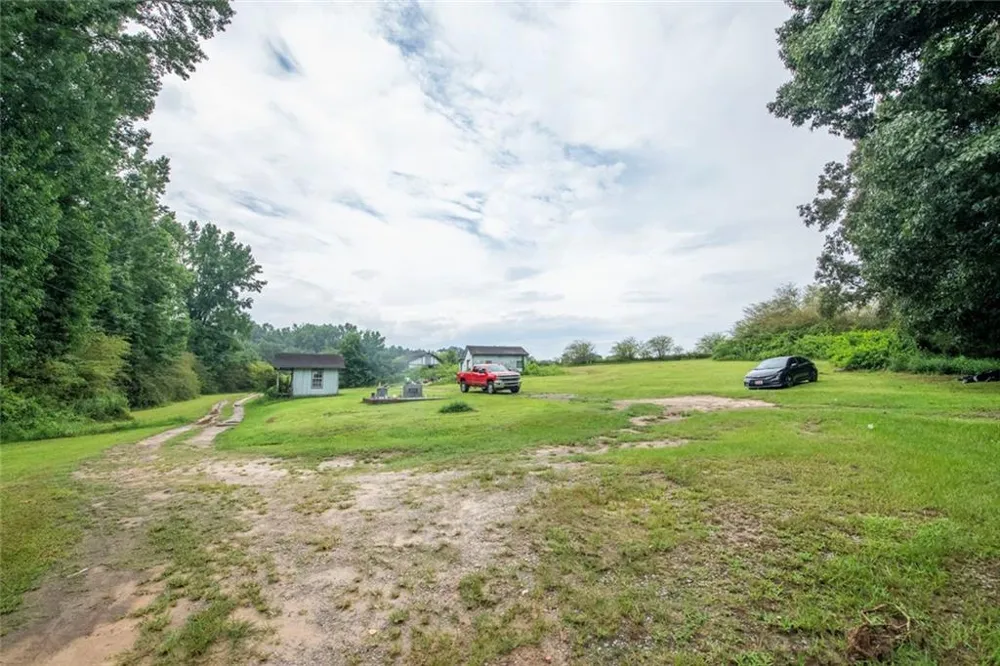 136 White Rose Lane Temple, GA 30179