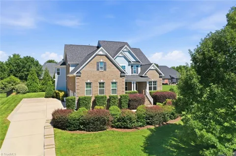 4403 Bonnie Loch Drive