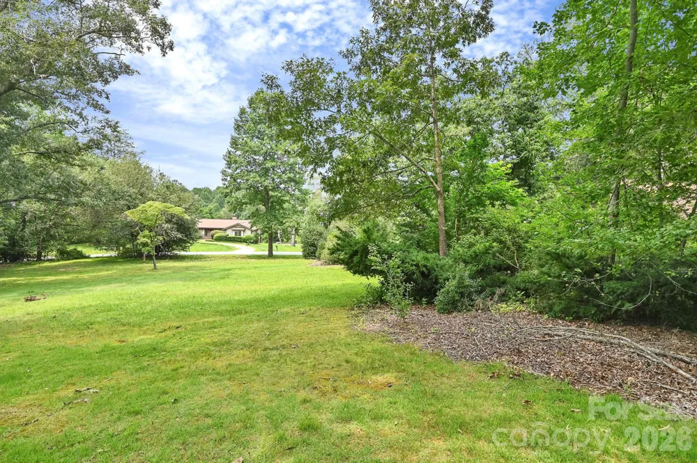 720 Mergans Lane Hendersonville, NC 28791
