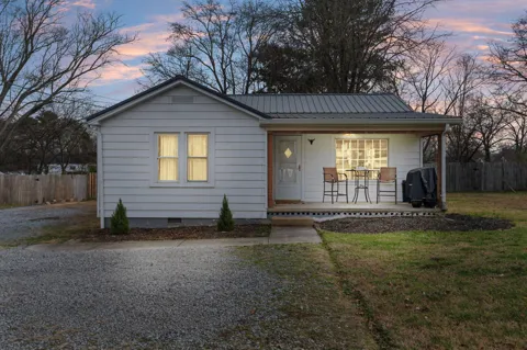910 NW Georgetown Road NW