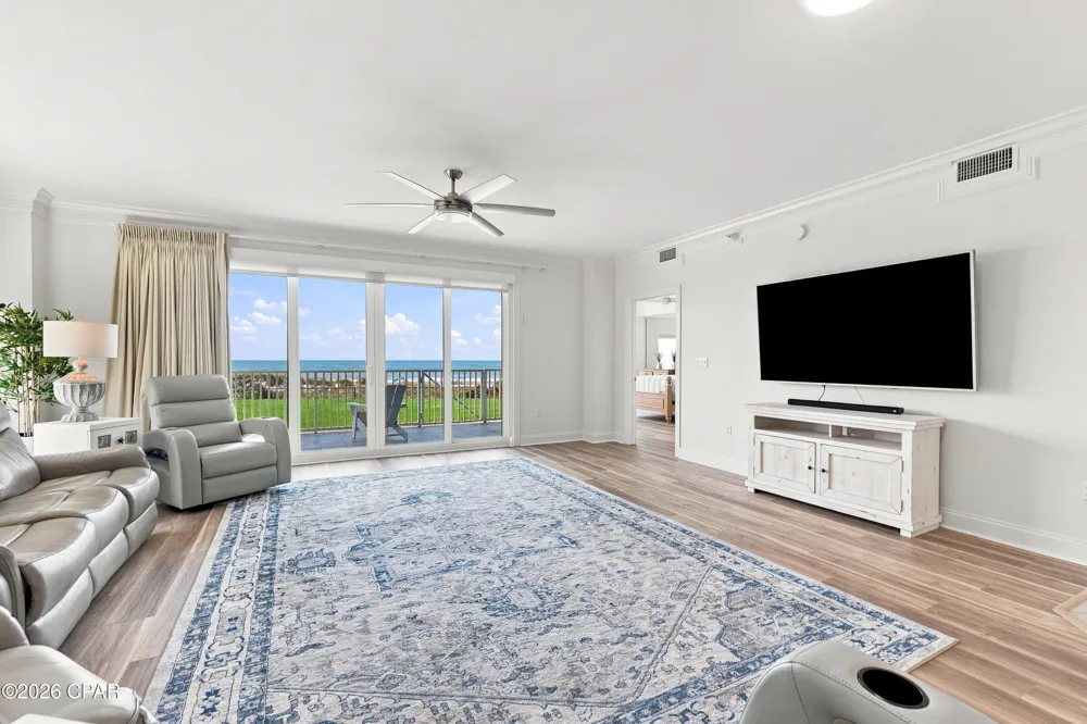 4421 Thomas Drive #101 Panama City, FL 32408