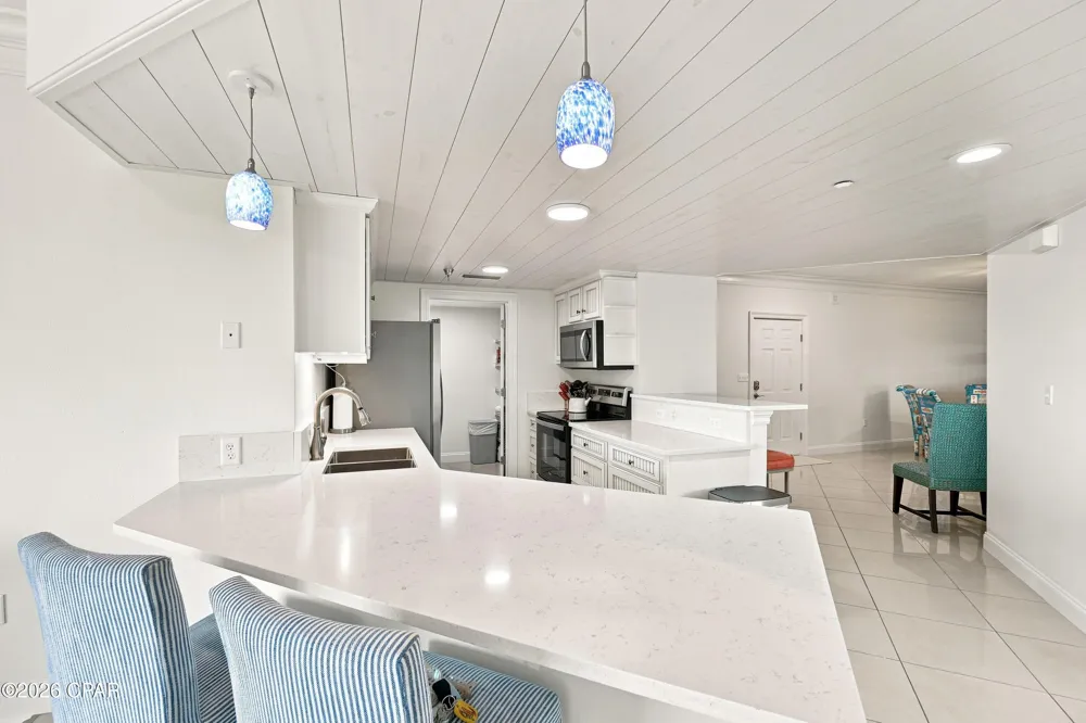 4421 Thomas Drive #101 Panama City, FL 32408